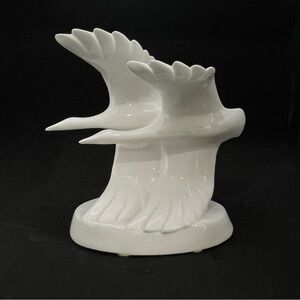 Royal Doulton White Bone China  GOING HOME Bird Sculpture -Retired HN 3527
